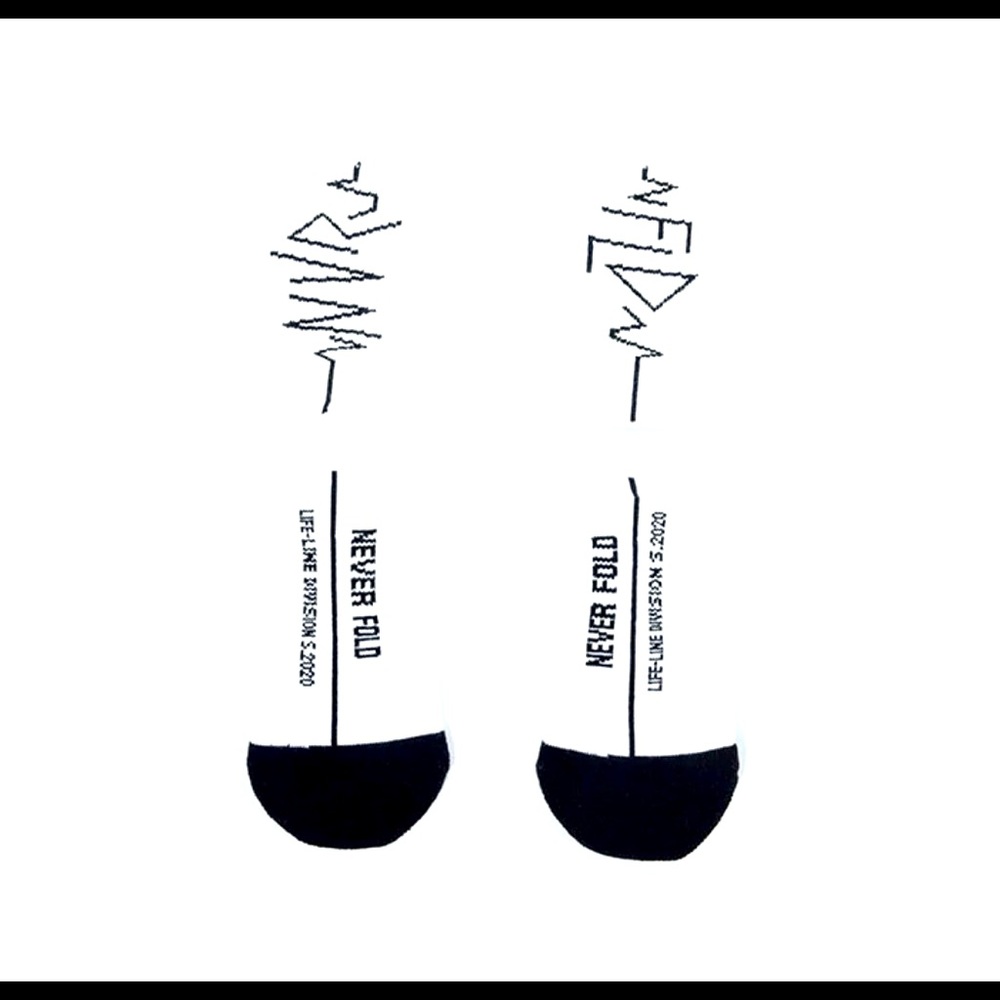 BASKETBALL Socks ~ Never Fold hoop docs ~ 2 Pack. Look crisp n clean